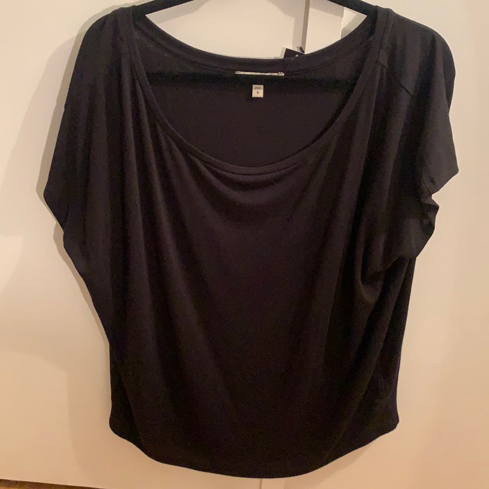 Express relaxed off the shoulder London tee